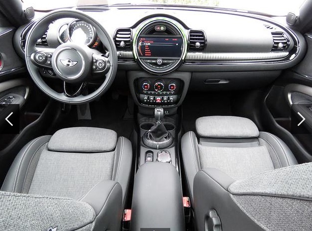 Left hand drive car MINI CLUBMAN (01/07/2015) - 