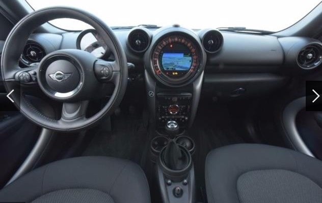 Left hand drive car MINI COUNTRYMAN (01/10/2015) - 