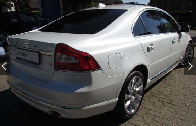 Left hand drive VOLVO S80 T5 Summum