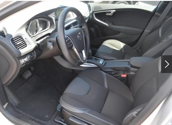 Left hand drive car VOLVO V40 (01/10/2015) - 