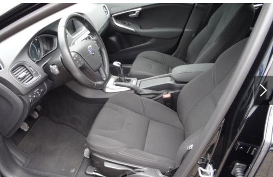 Left hand drive car VOLVO V40 (01/05/2015) - 