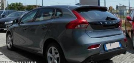 Left hand drive VOLVO V40 D3 Geartronic Kinetic