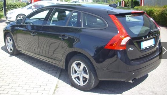 Left hand drive VOLVO V60 D2 1.6 Powershift Business