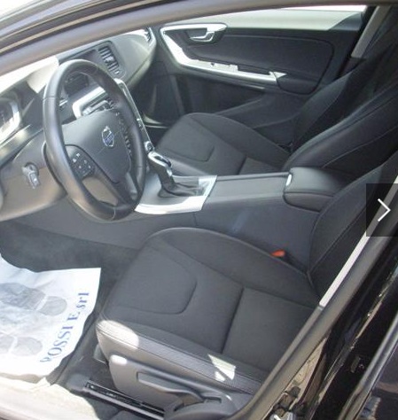 Left hand drive car VOLVO V60 (01/05/2015) - 