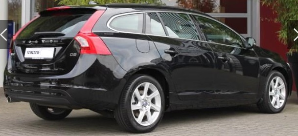 Left hand drive VOLVO V60 D2 Momentum / BusinessPack Connect 