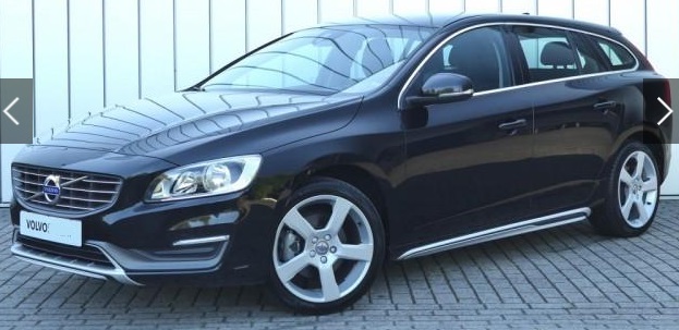 Left hand drive VOLVO V60 T3 MOMENTUM POWERSHIFT