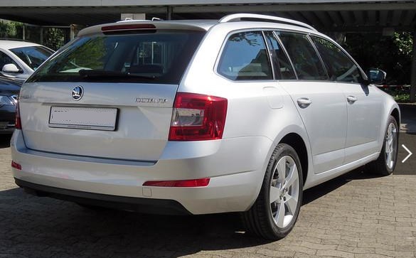 Left hand drive SKODA OCTAVIA Combi 1.4 TSI Style 