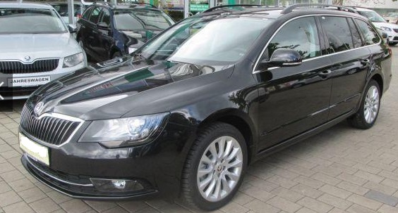 Left hand drive SKODA SUPERB Combi Facelift Excl.,Navi, Xenon, DSG