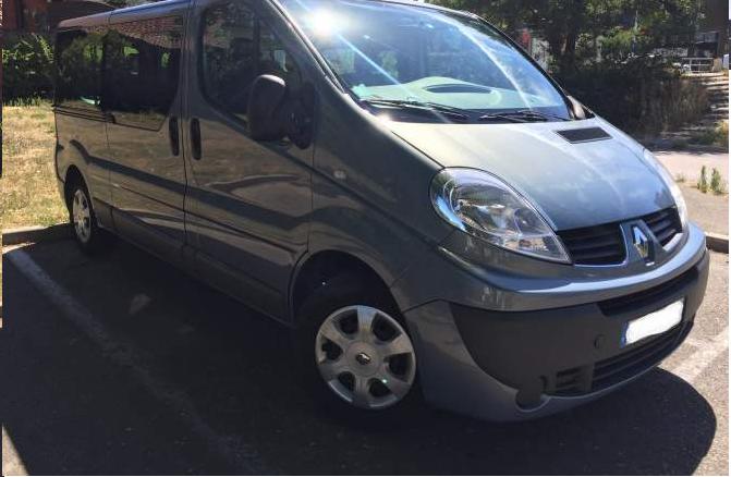 Left hand drive RENAULT TRAFIC PASSENGER 2.0 DCI 9 SEATS FRENCH REG