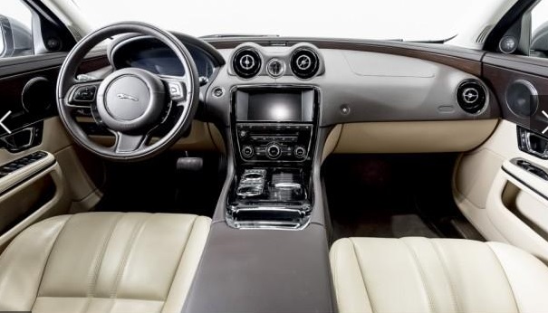 JAGUAR XJ (01/05/2015) - 