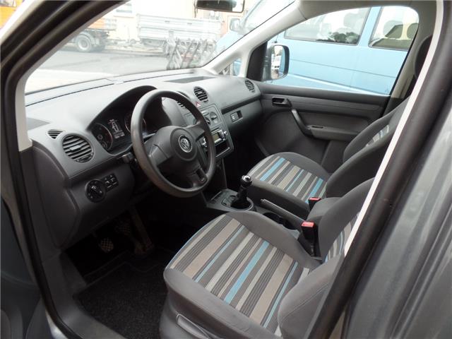 Left hand drive car VOLKSWAGEN CADDY (01/06/2011) - 