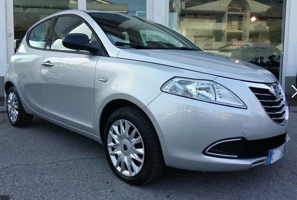 LANCIA YPSILON (01/04/2015) - 