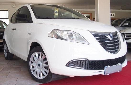 Left hand drive LANCIA YPSILON 1.3 MJT 16V 95 CV