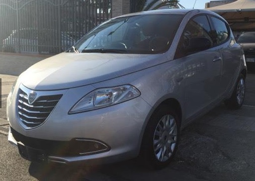 Left hand drive LANCIA YPSILON 1.2 69 CV