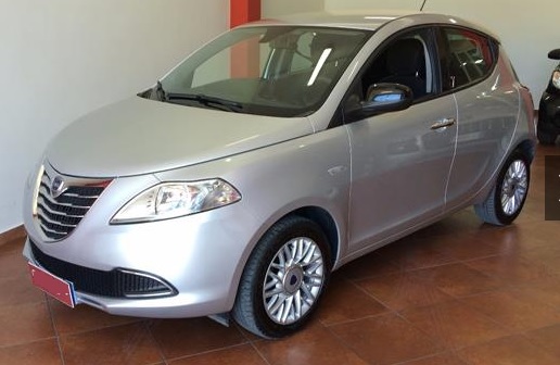 Left hand drive LANCIA YPSILON 1.2 69 CV