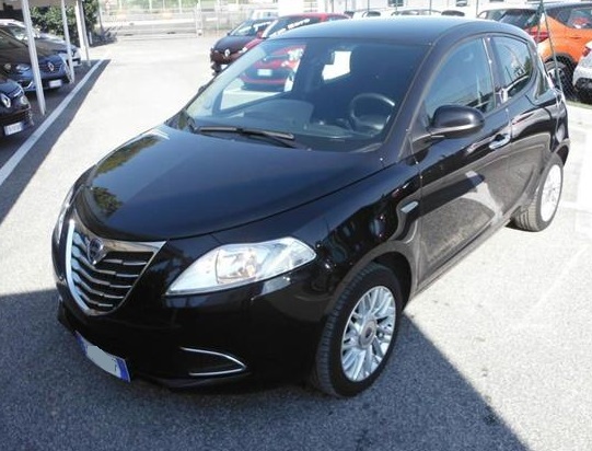 Left hand drive LANCIA YPSILON 1.2 69 CV 