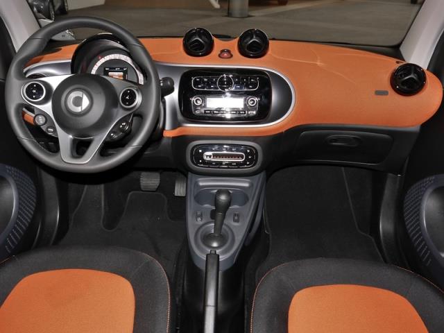 SMART FORFOUR (10/08/2015) - 