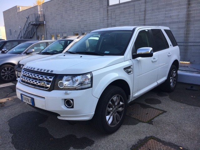 Left hand drive LANDROVER FREELANDER .2 SD4 S.W. SE