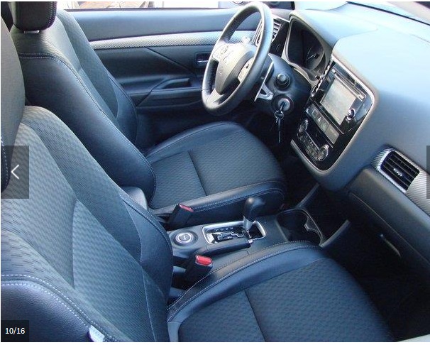 Left hand drive car MITSUBISHI OUTLANDER (01/08/2015) - 