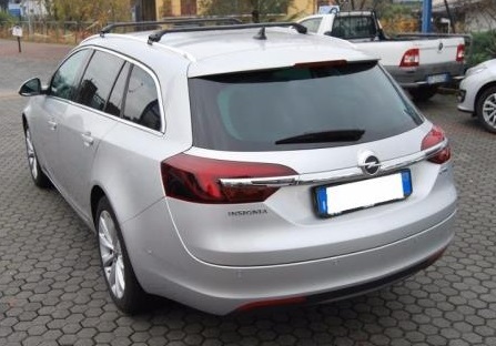 Left hand drive OPEL INSIGNIA 2.0 CDTI Sports Tourer Cosmo