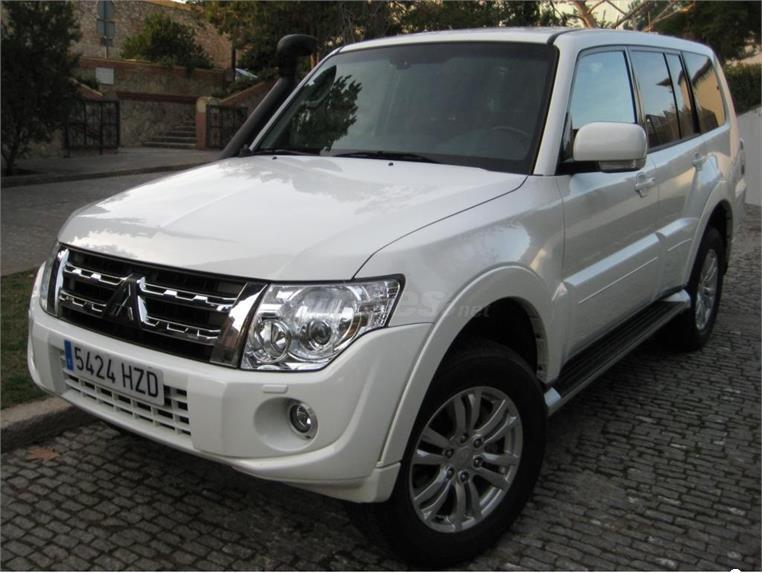 Left hand drive MITSUBISHI PAJERO 3.2 DID MOTION SPANISH REG