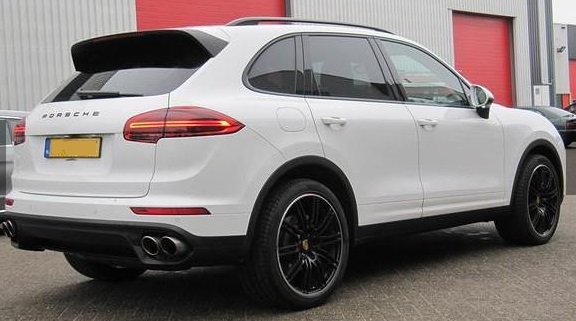 lhd car PORSCHE CAYENNE (01/06/2015) - 