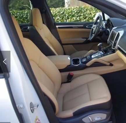 Left hand drive car PORSCHE CAYENNE (01/12/2015) - 