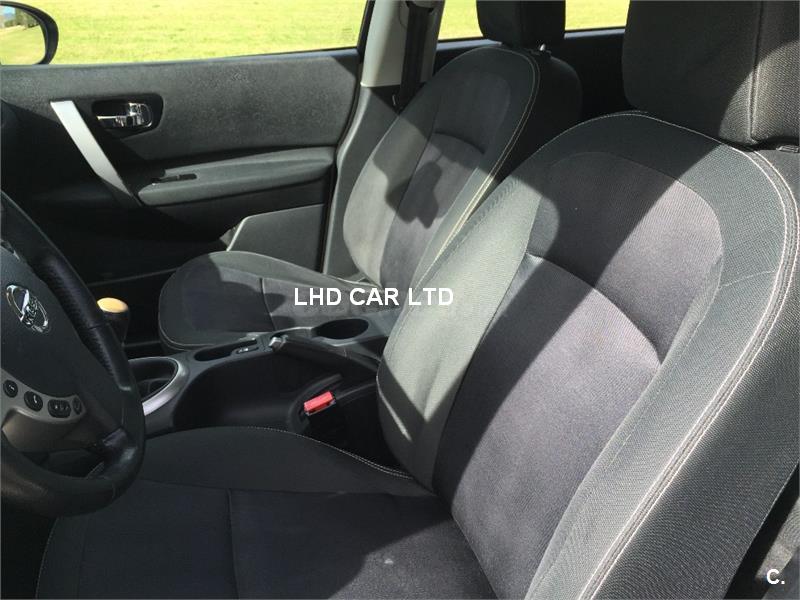 left hand drive NISSAN QASHQAI (10/10/2012) -  