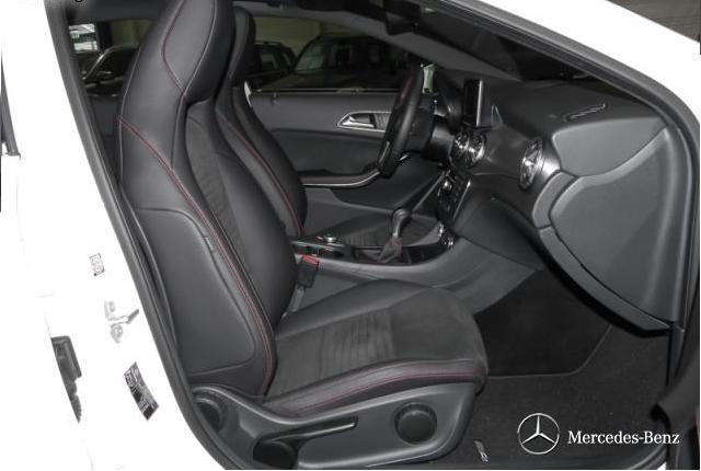 Left hand drive car MERCEDES GLA (01/10/2015) - 