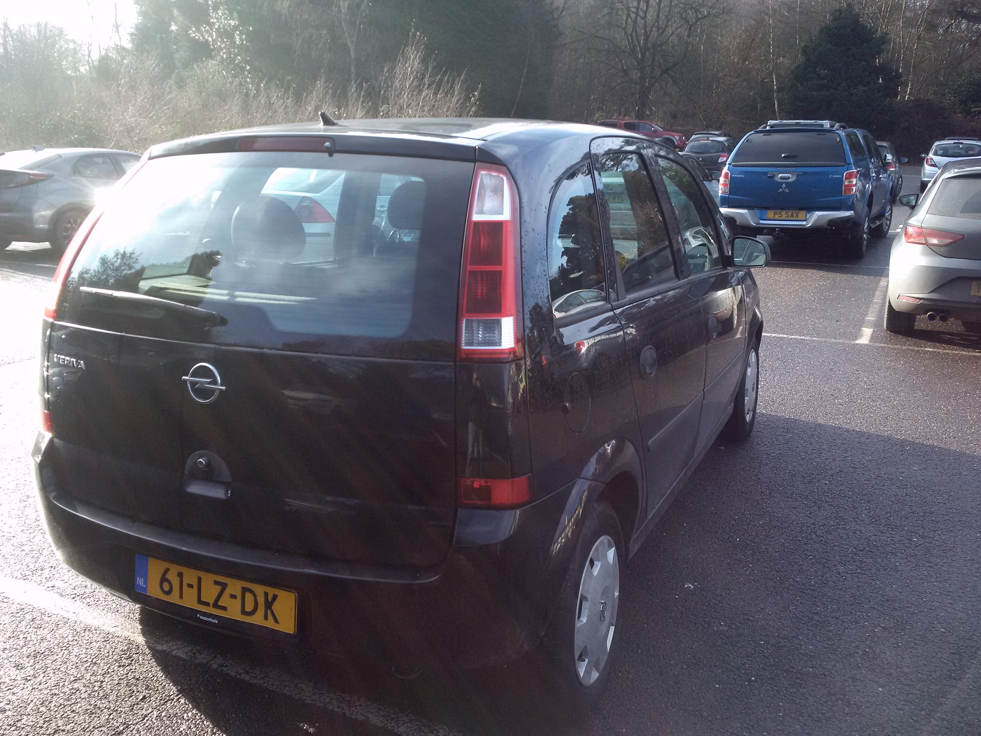 Left hand drive OPEL MERIVA 1.6 ENJOY DUTCH REG