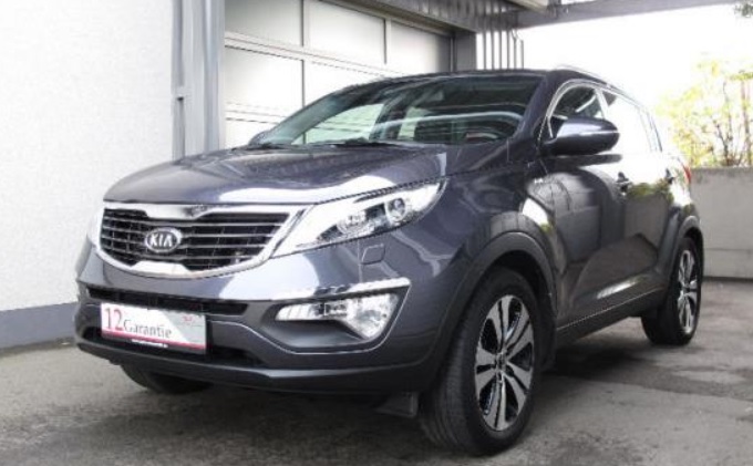 Left hand drive KIA SPORTAGE 2.0 CRDi 4WD Spirit