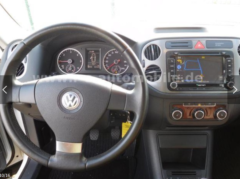 Left hand drive car VOLKSWAGEN TIGUAN (01/04/2010) - 