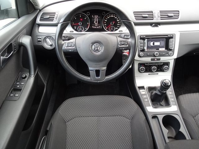 left hand drive VOLKSWAGEN PASSAT (01/07/2012) -  