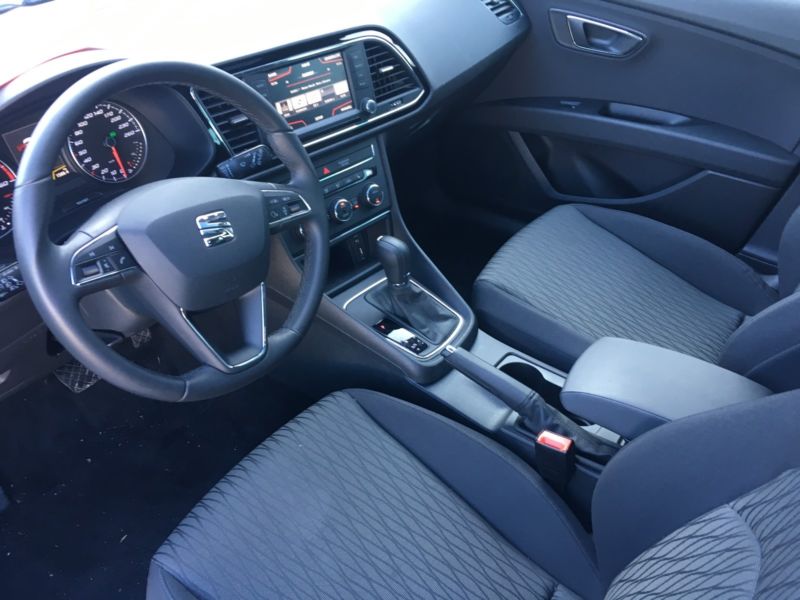 Left hand drive car SEAT LEON (01/06/2016) - 