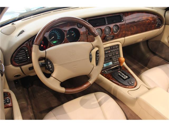 JAGUAR XK8 (01/08/2004) - 