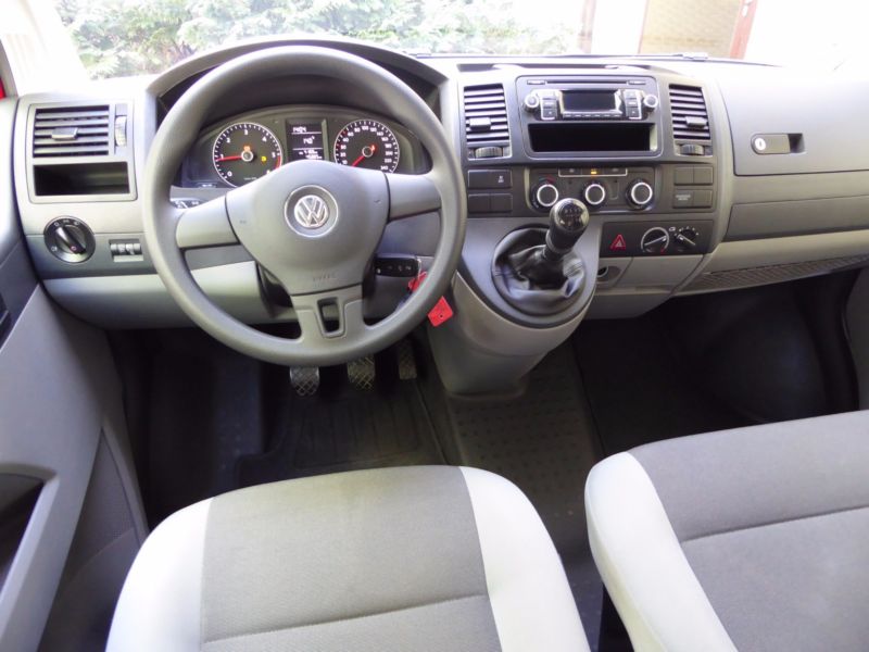 Left hand drive car VOLKSWAGEN TRANSPORTER (01/02/2014) - 