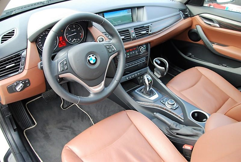 left hand drive BMW X1 (01/03/2015) -  