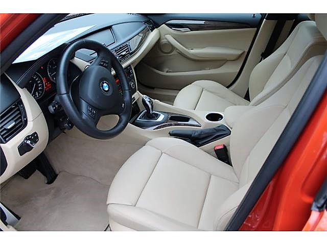 left hand drive BMW X1 (01/05/2014) -  