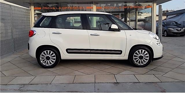 lhd FIAT 500L (01/03/2015) - 