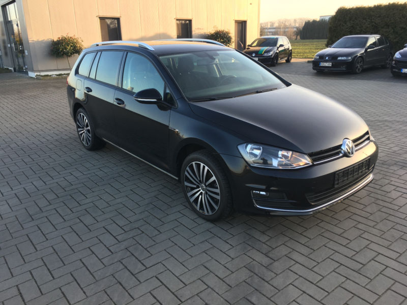 VOLKSWAGEN GOLF (01/08/2015) - 