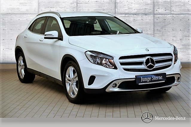 MERCEDES GLA (01/09/2015) - 