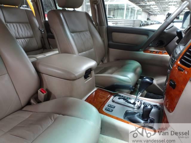 Left hand drive car TOYOTA LANDCRUISER (01/05/2007) - 