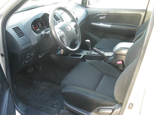 left hand drive TOYOTA HILUX (01/03/2014) -  