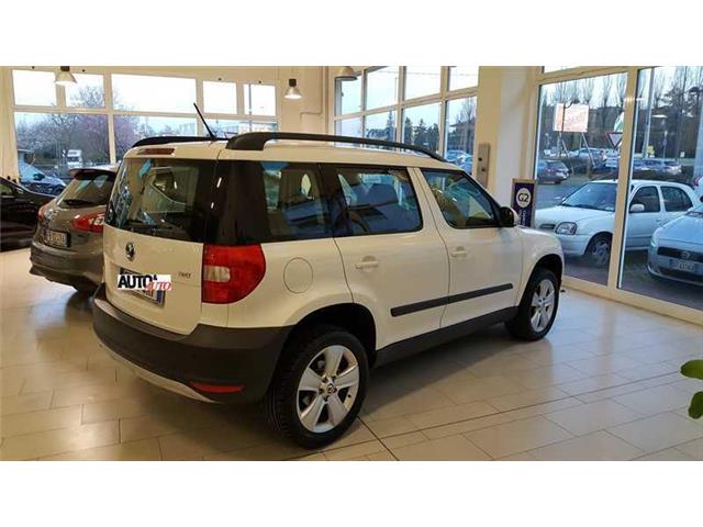 SKODA YETI (01/10/2012) - 