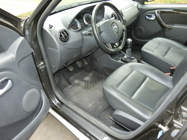 Left hand drive car DACIA DUSTER (30/05/2012) - 