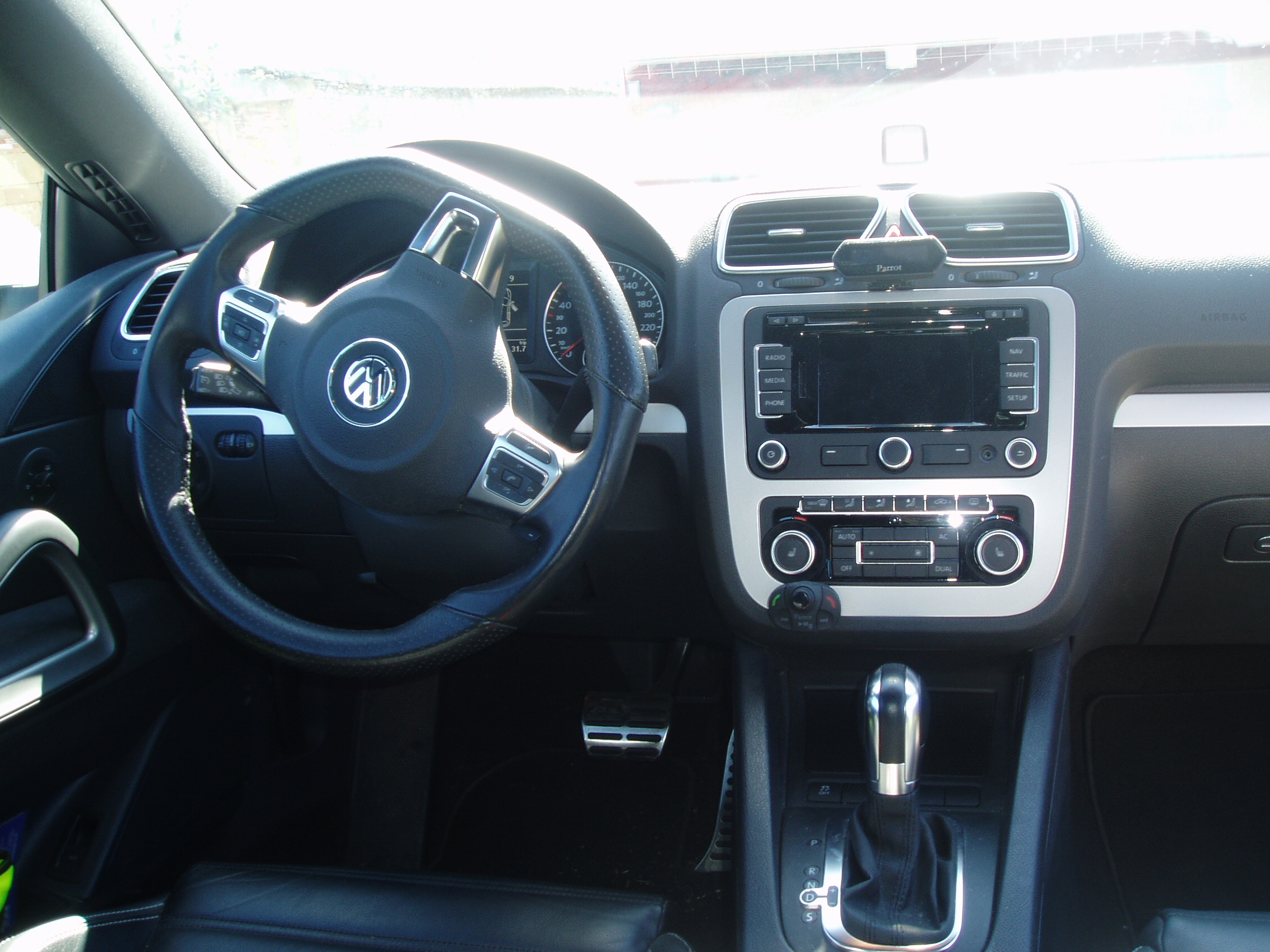 VOLKSWAGEN SCIROCCO (01/01/2011) - 