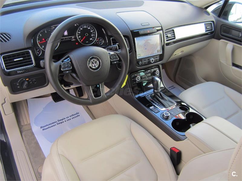 Left hand drive VOLKSWAGEN TOUAREG 3.0 V6 TDI PREMIUM BLUEMOTION TECH SPANISH REG