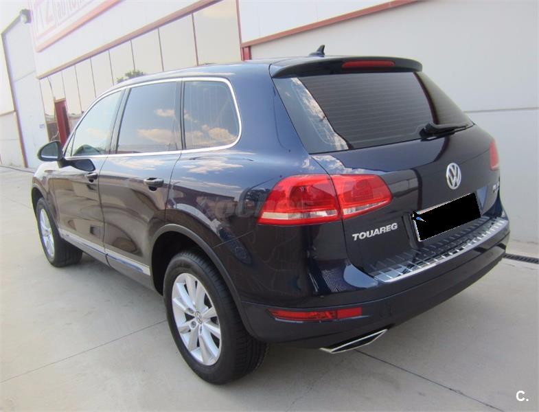 Left hand drive car VOLKSWAGEN TOUAREG (01/10/2011) - 