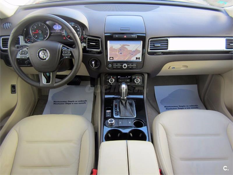 left hand drive VOLKSWAGEN TOUAREG (01/10/2011) -  