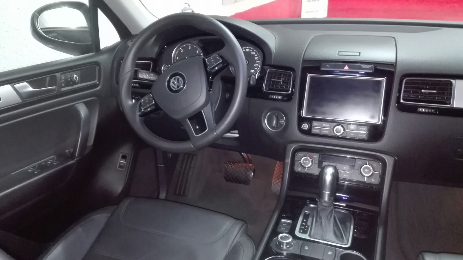 VOLKSWAGEN TOUAREG (01/10/2011) - 